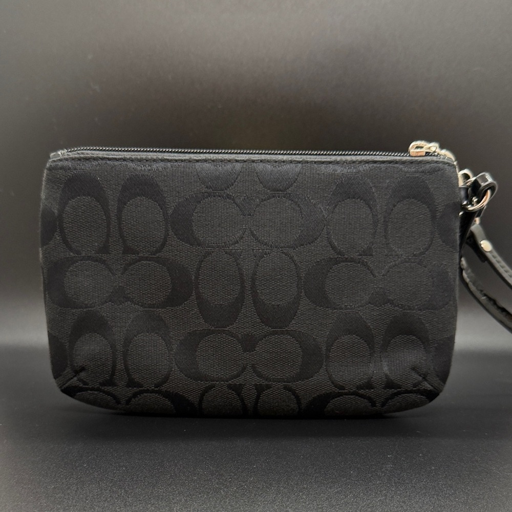 Coach Signature Black Turnlock Wristlet - Picture 2 of 6